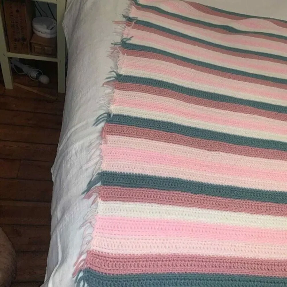 VTG Handmade Knit/Crochet Afgan Throw Blanket Pinks/white/green WFringe 58x60x68